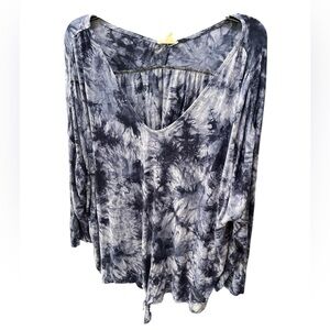 Women’s Blue Tie Dye Shirt